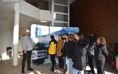 Uczniowie z Lubawy wizytowali Port Iława